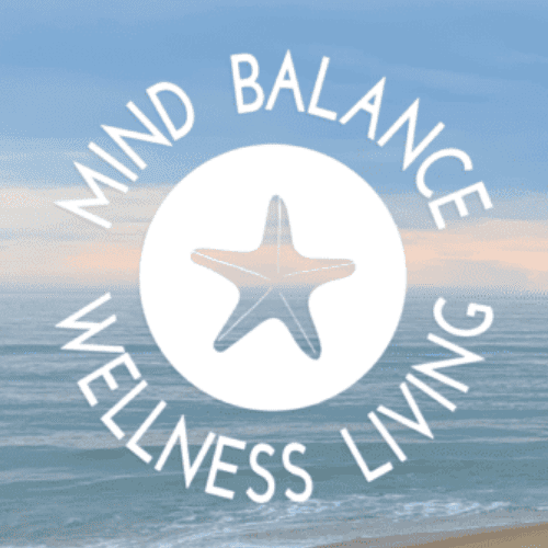 A white star sitting on top of the ocean.